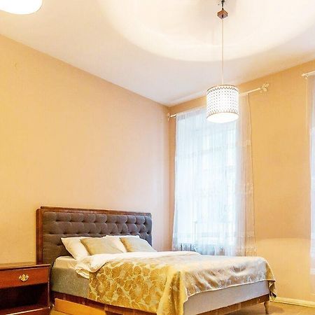 Apartment On Hutsulska 24H Electric Львов Экстерьер фото